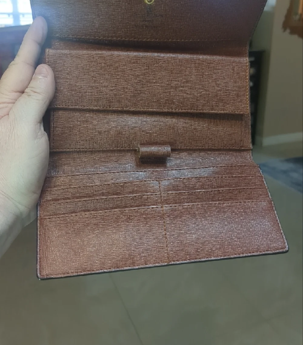 Louis Vuitton Wallet - Picture 3 of 10